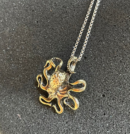 OCTAV3 Treasure’s Octopus Pendant Necklace