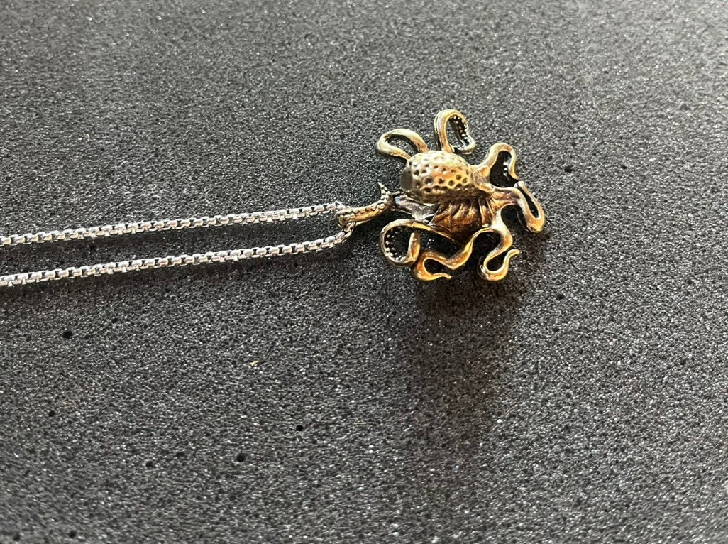 OCTAV3 Treasure’s Octopus Pendant Necklace